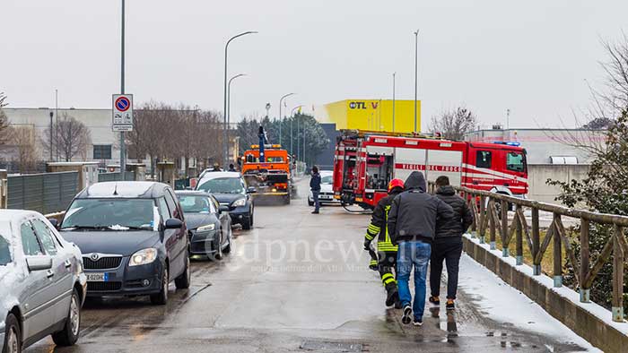 Santa Lucia incendio auto Susegana2