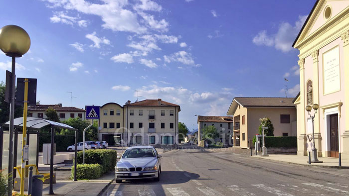 Barbisano piazza Stefanelli