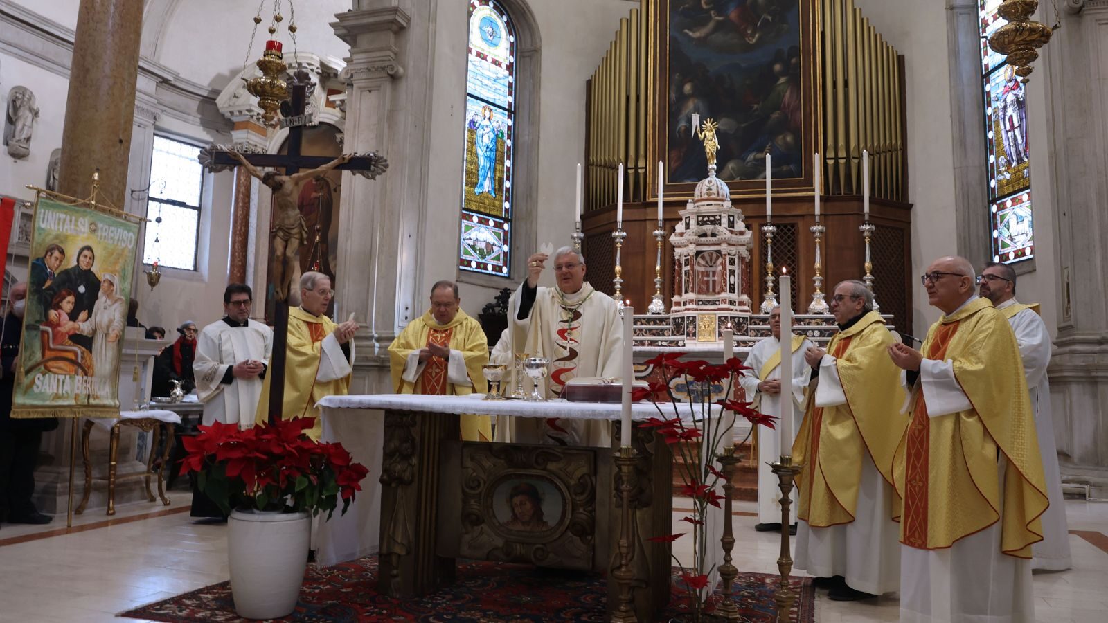 La messa a Santa Maria Maggiore a Treviso in occasione della Giornata del malato