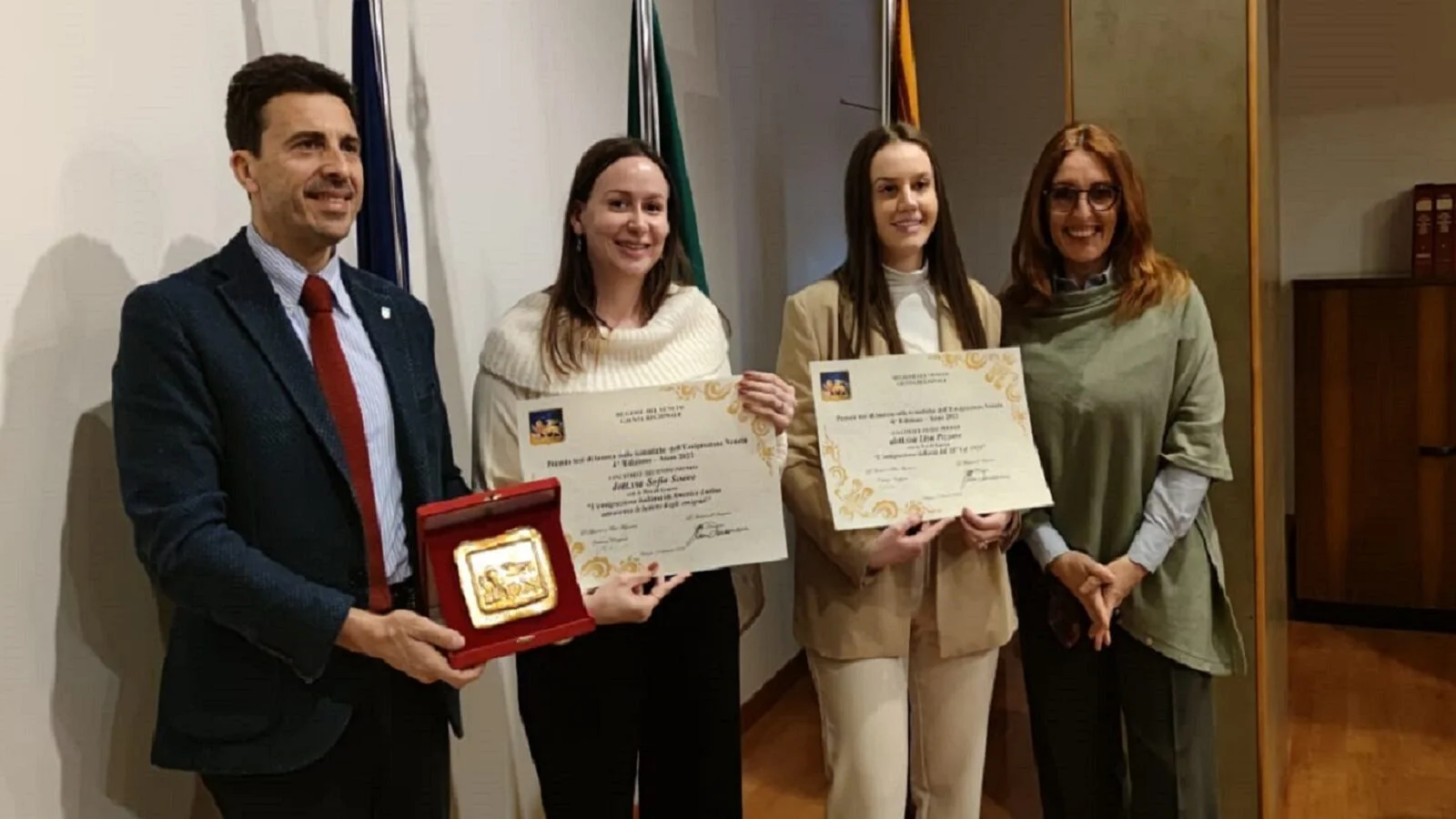 Gli assessori regionali Corazzari e Donazzan premiano le due migliori tesi di laurea sull'emigrazione veneta