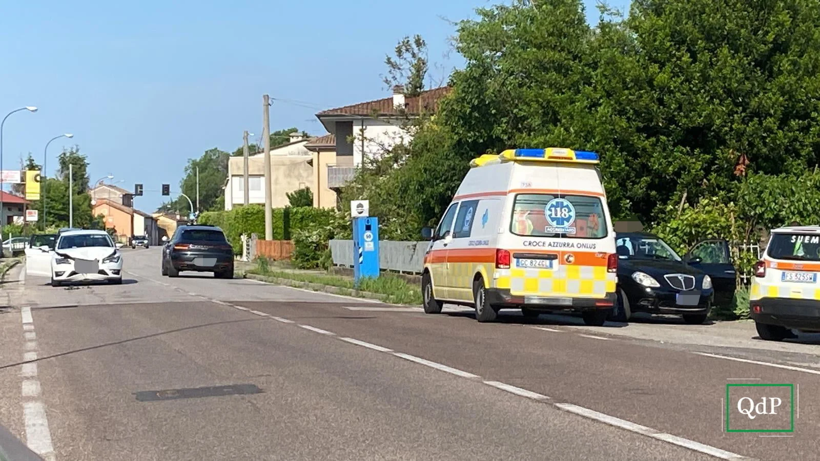 Il tamponamento in via Guglielmo Marconi